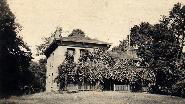 Image of La Follette's Maple Bluff Farm